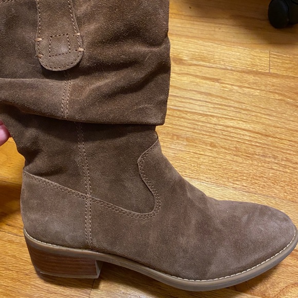 Women's Comfortiva Chrysta Mid Calf Boot Siena Brown Suede  Like New - Picture 5 of 7